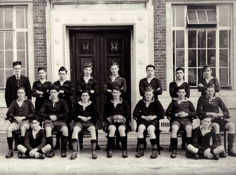 1st XV 1944 to 1945a.jpg