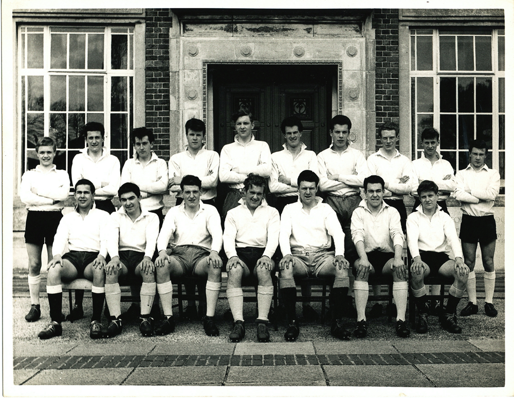 1st XV 1962--1963.jpg