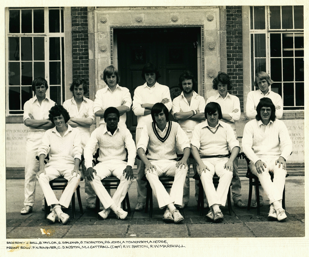 1st XI 1975.jpg